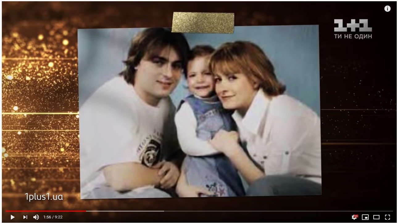 Елена Кравец с мужем и дочерью фото