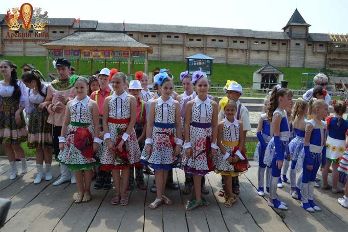 ​фестиваль дитячої та молодіжної творчості «Славниця»