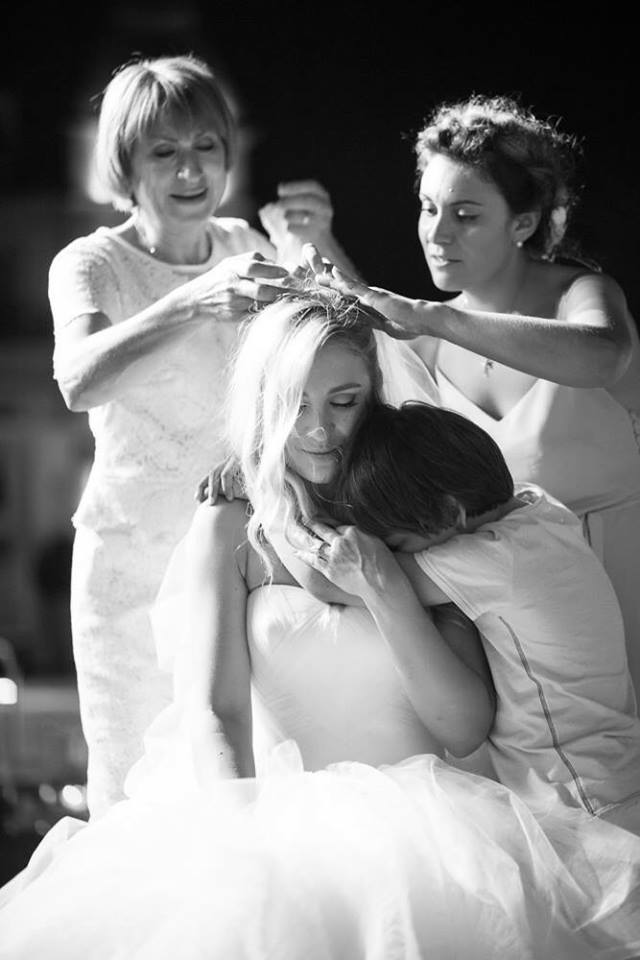 Подготовка невесты Притулы к свадебной церемонии
