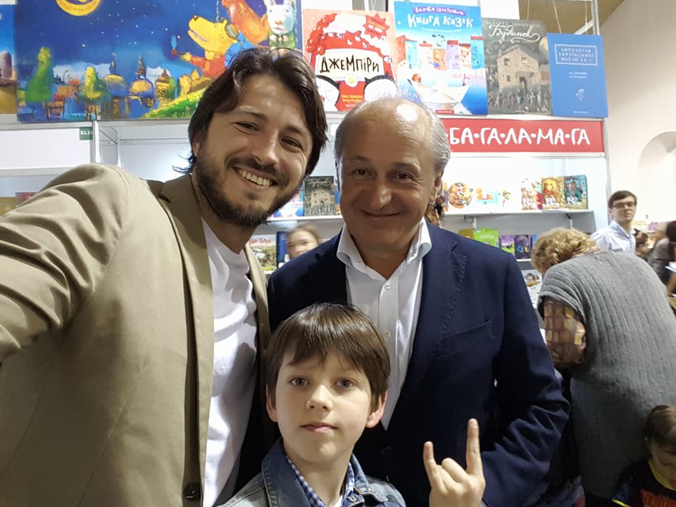 Сергей Притула с сыном и Иваном Малковичем