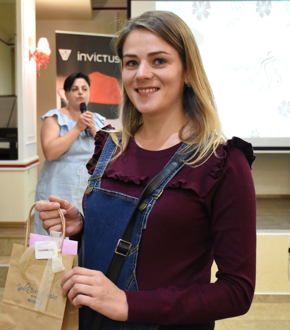 Победительница с сертификатом от Юлии Борщевской