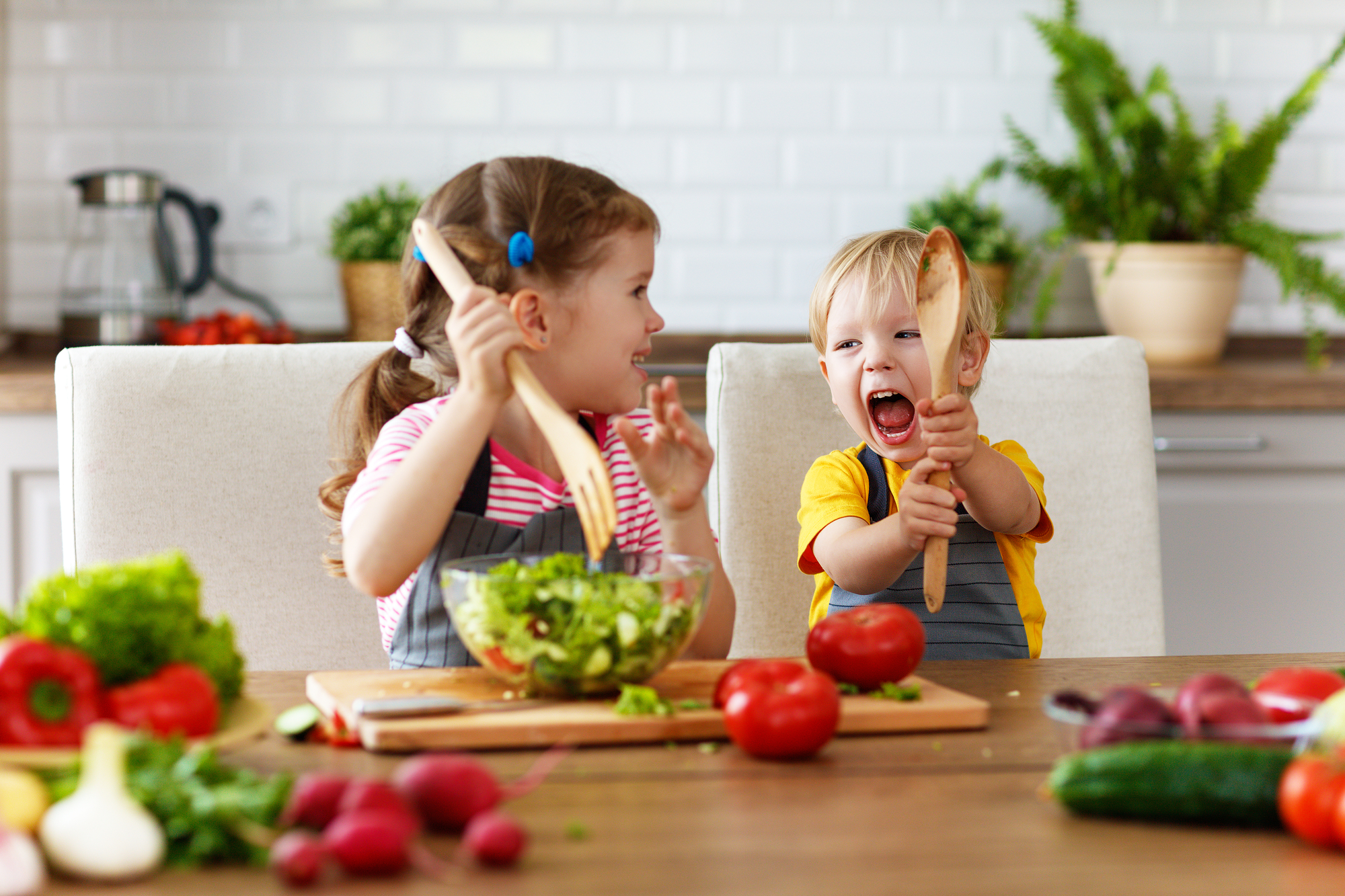  Как накормить привереду: что делать если ребенок перебирает едой 