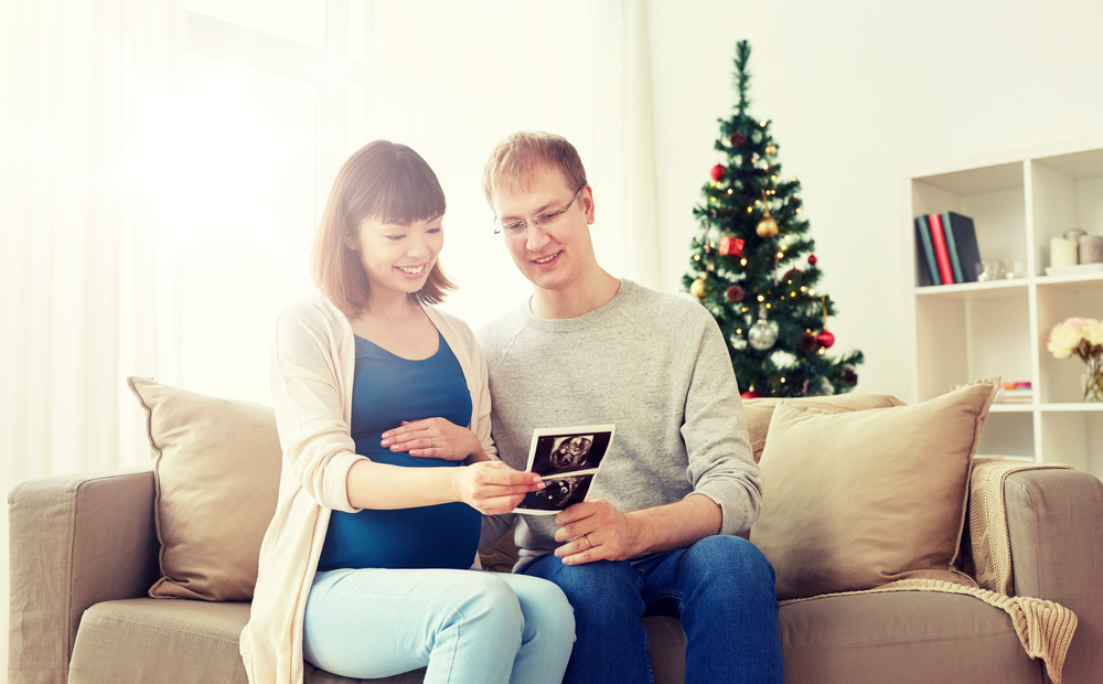 Ідеї новорічної фотосесії вагітної