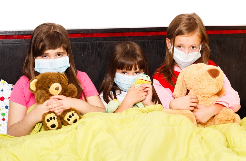 Діти в масках - захворіли