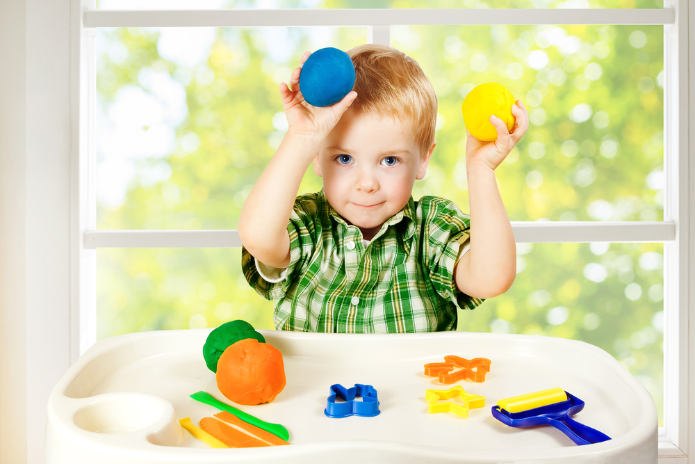 Показатели развития ребенка в 3 года - умение различать цвета и формы
