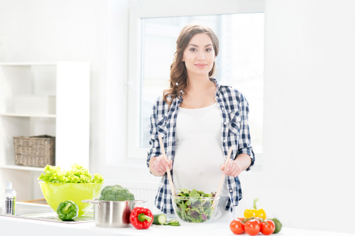 Польза салатов во время беременности