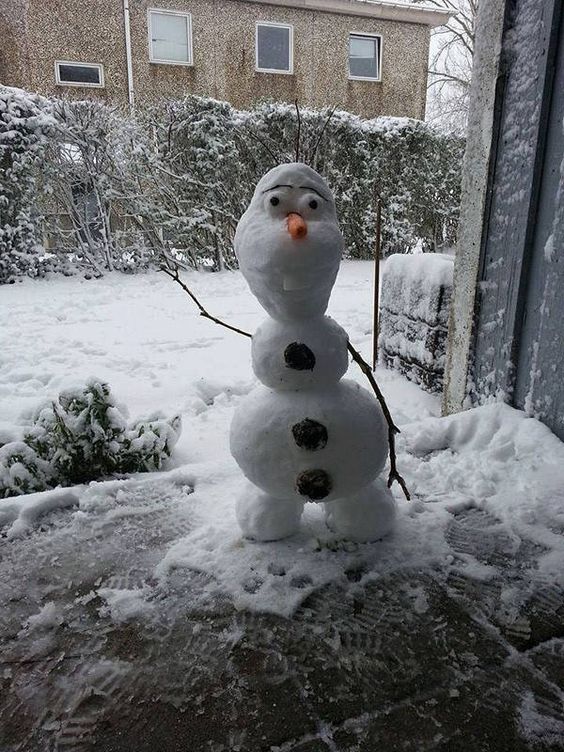 Снеговик Олаф из мультика