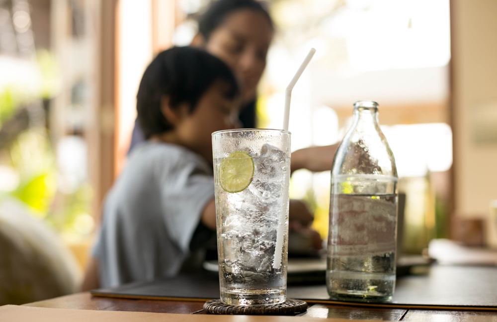 Вода с лимоном  - средство от укачивания