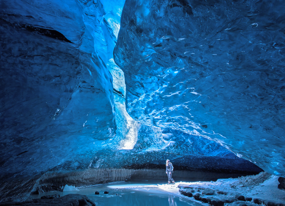 Ледяные пещеры Мендехолла