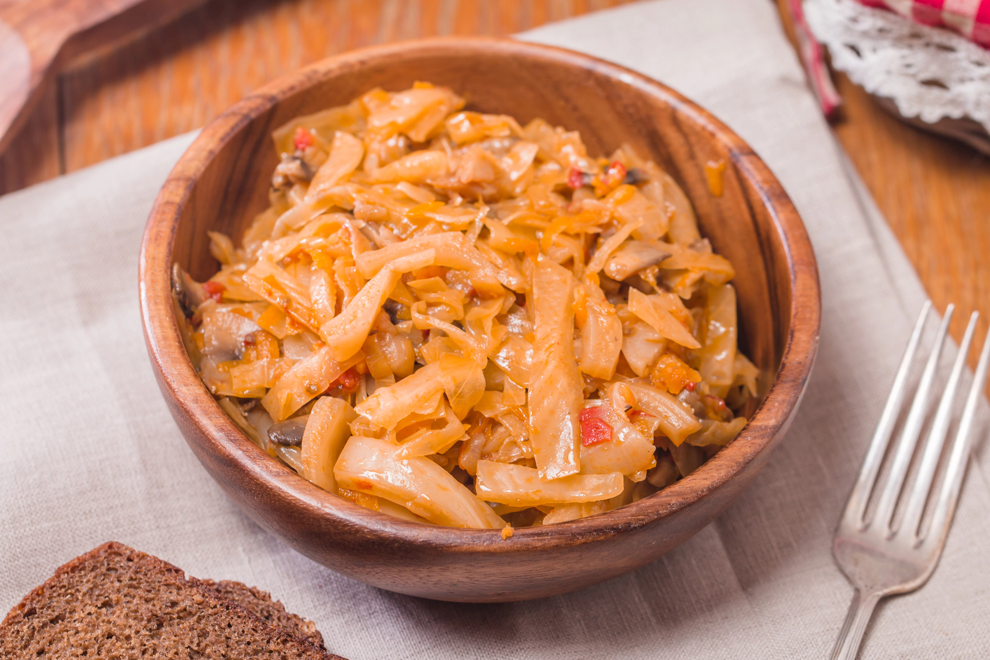 Тушкована капуста