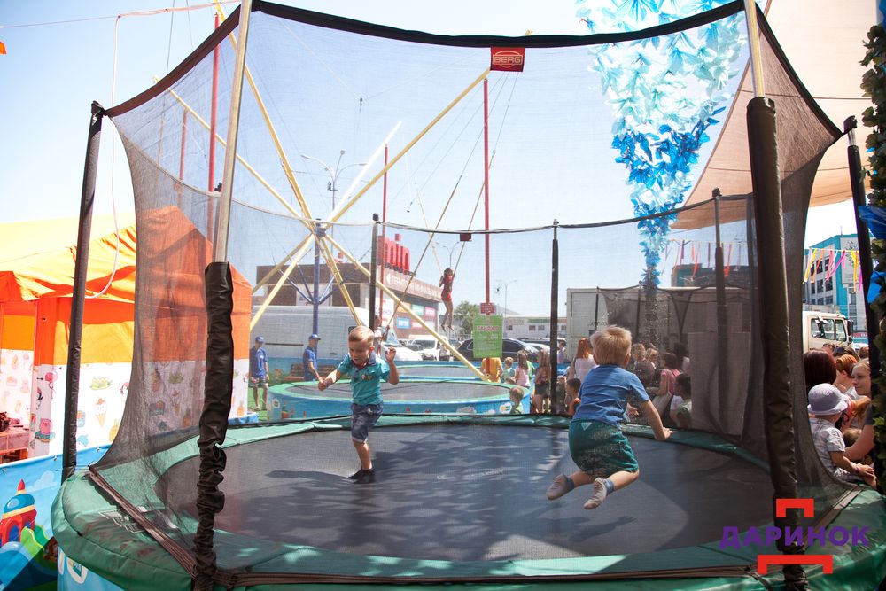 Батуты в Саммер Парк