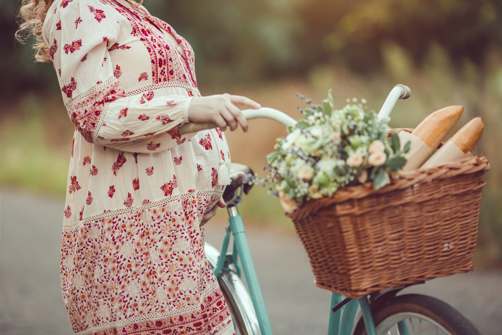 ​вагітність влітку - велопрогулянки і вільний бавовняний одяг